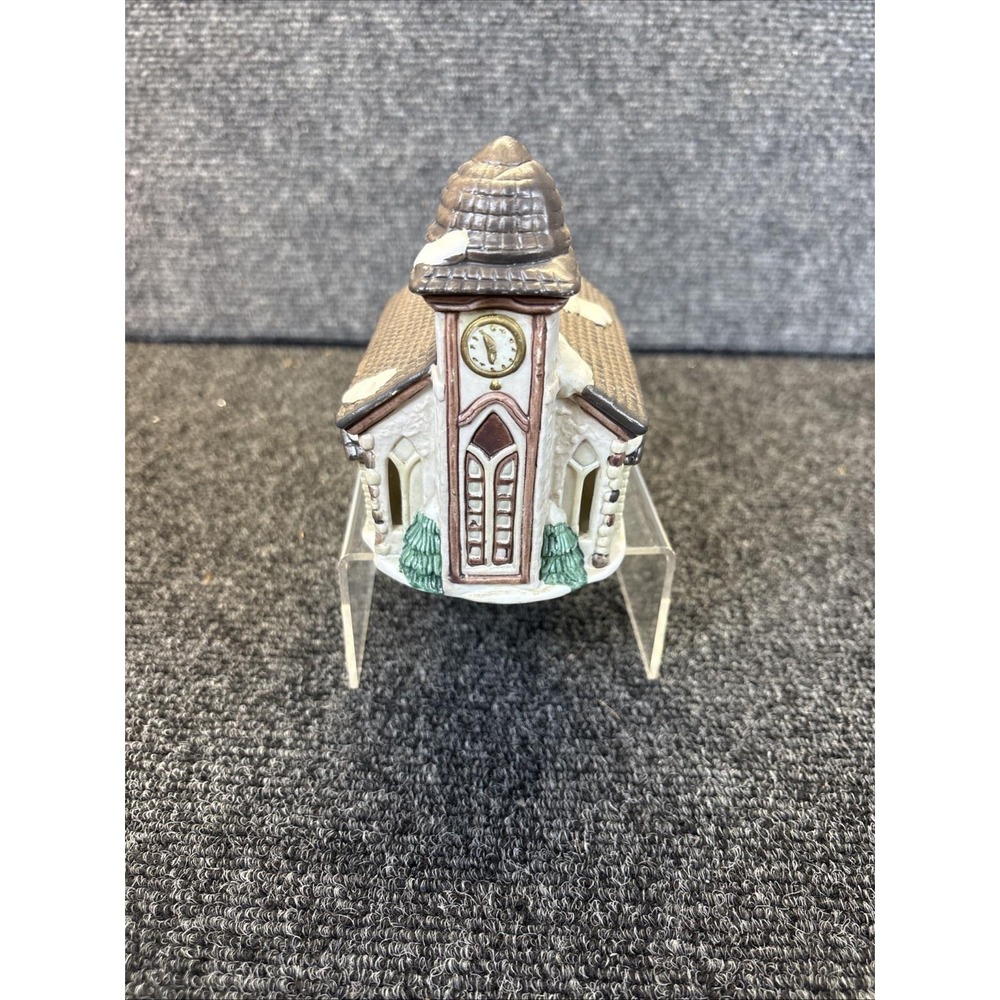 A Santa's Pride~Collectible Porcelain House~Church~No Box/No Light